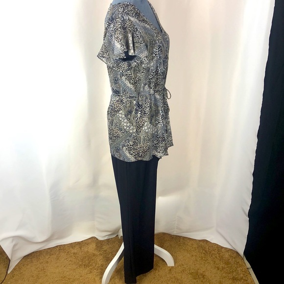 New Directions black jumpsuit with animal print overlay size medium - Picture 5 of 9